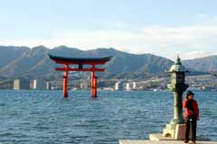 厳島神社